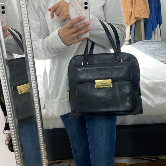 Authentic Salvatore Ferraggamo two way leather bag - Picture 5 of 6